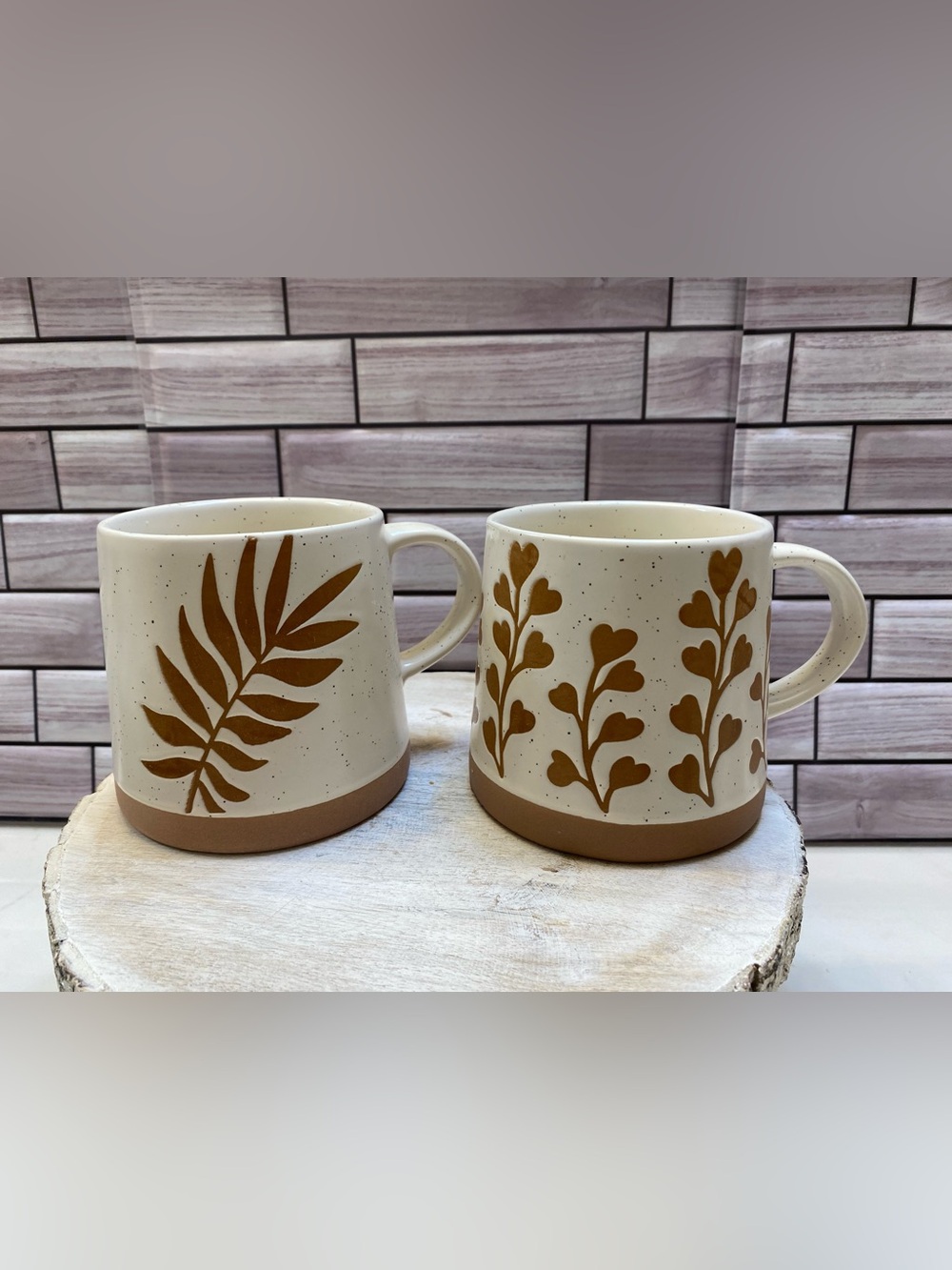 Meritage ❤️(2) Pottery  16 Oz Rustic Botanical Leaf Coffee Mugs NEW